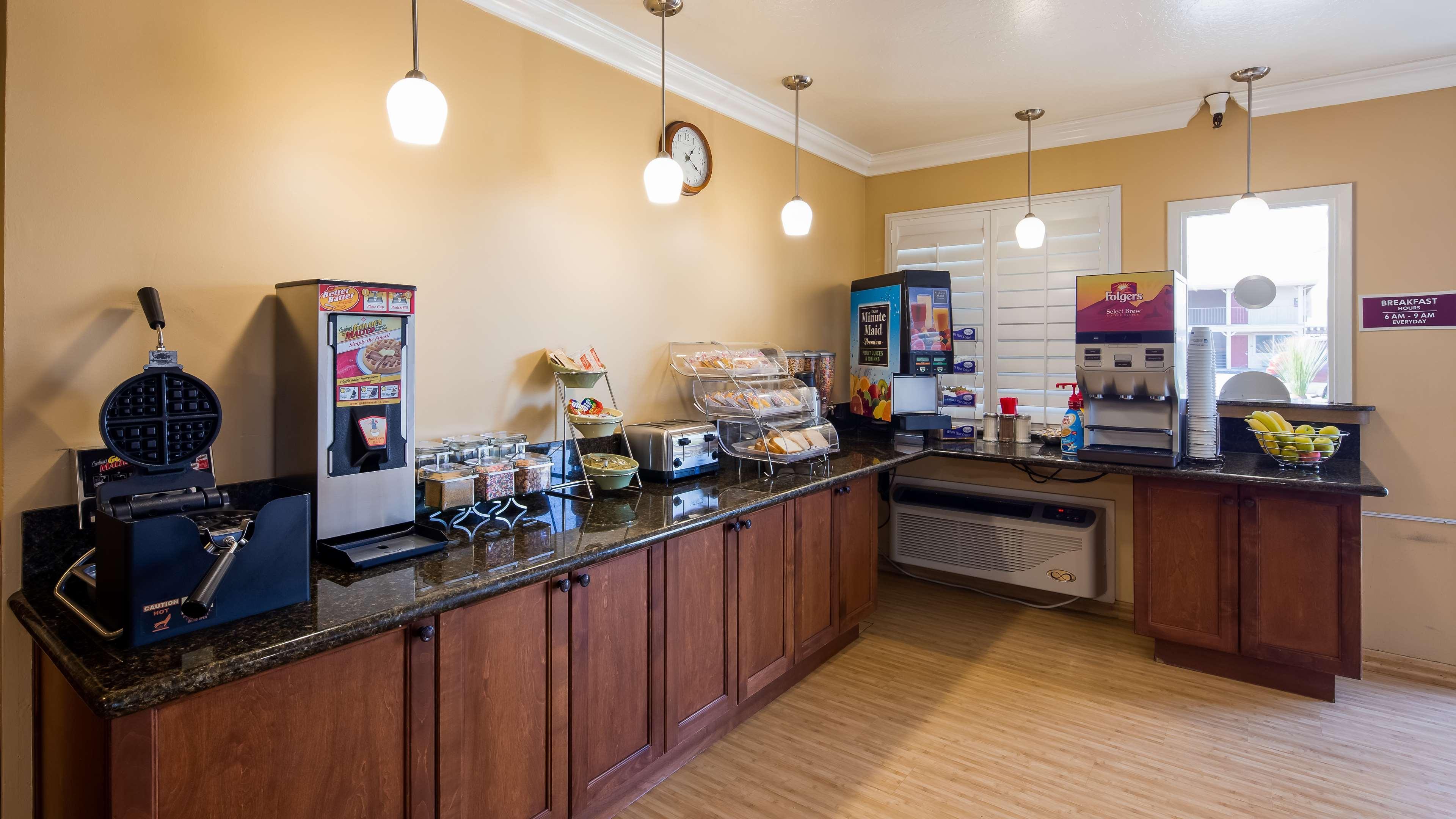 Best Western Hanford Inn Екстер'єр фото