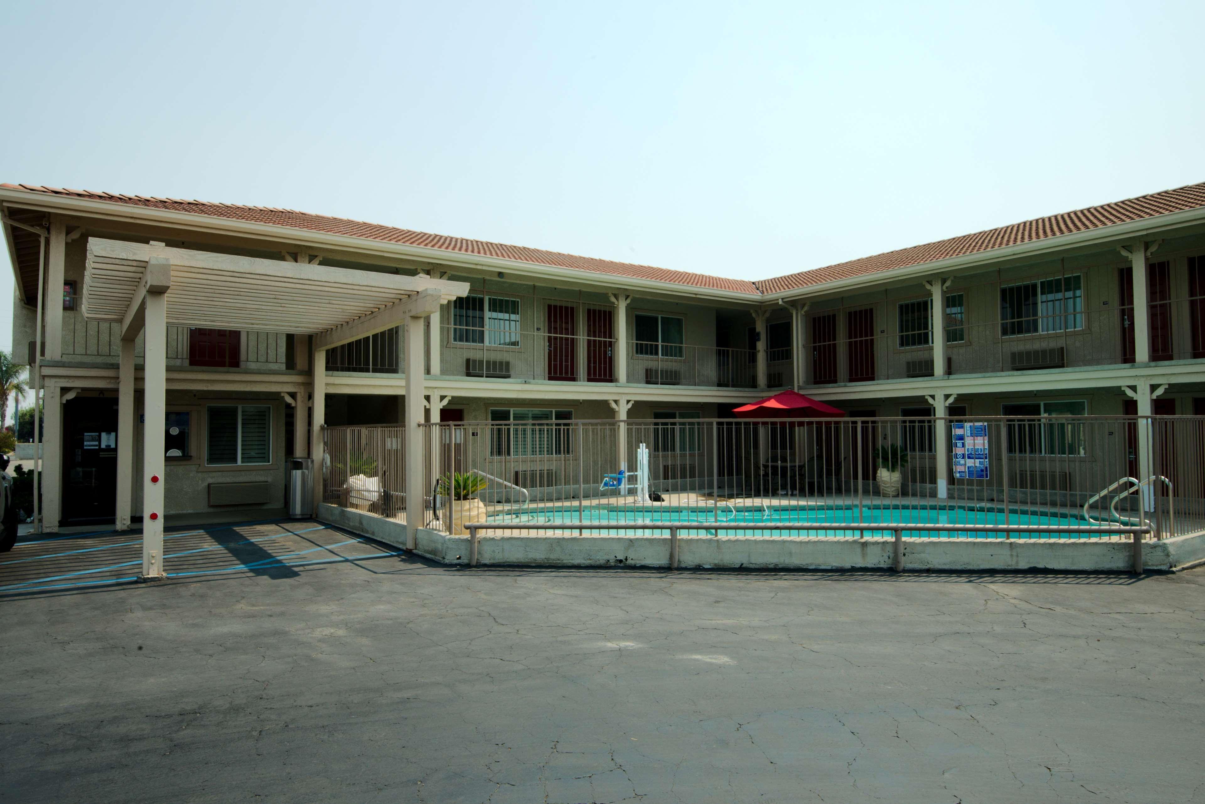Best Western Hanford Inn Екстер'єр фото
