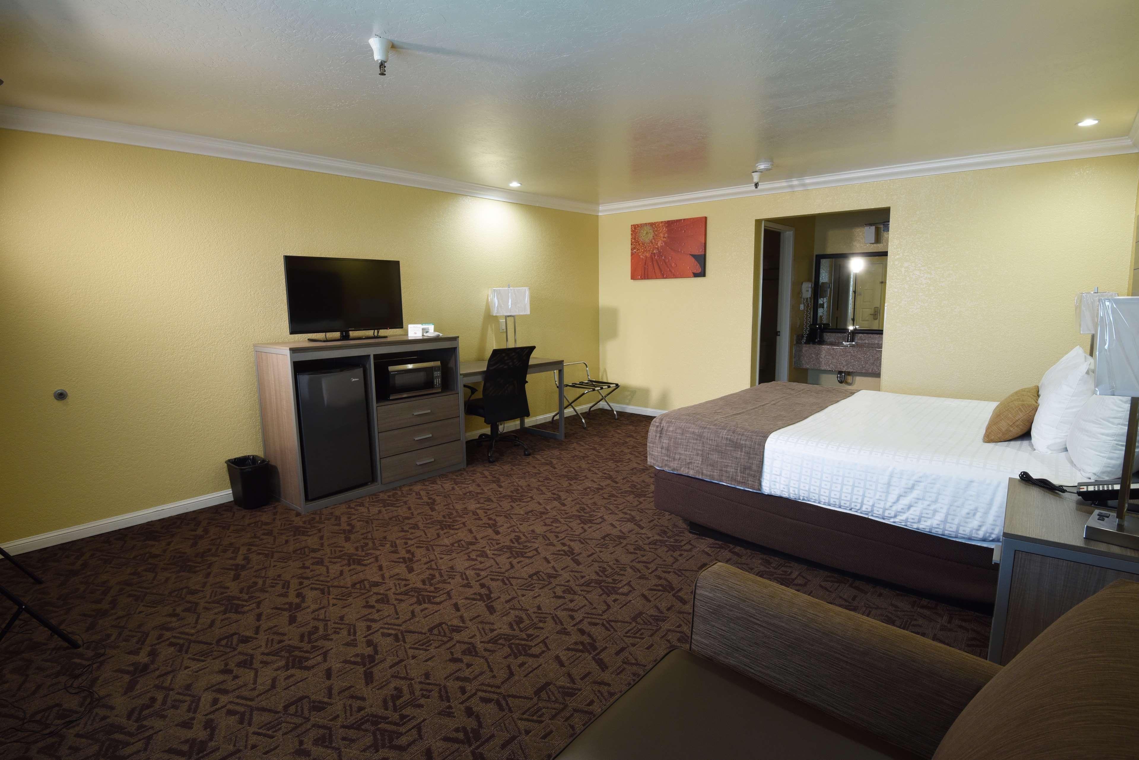 Best Western Hanford Inn Екстер'єр фото