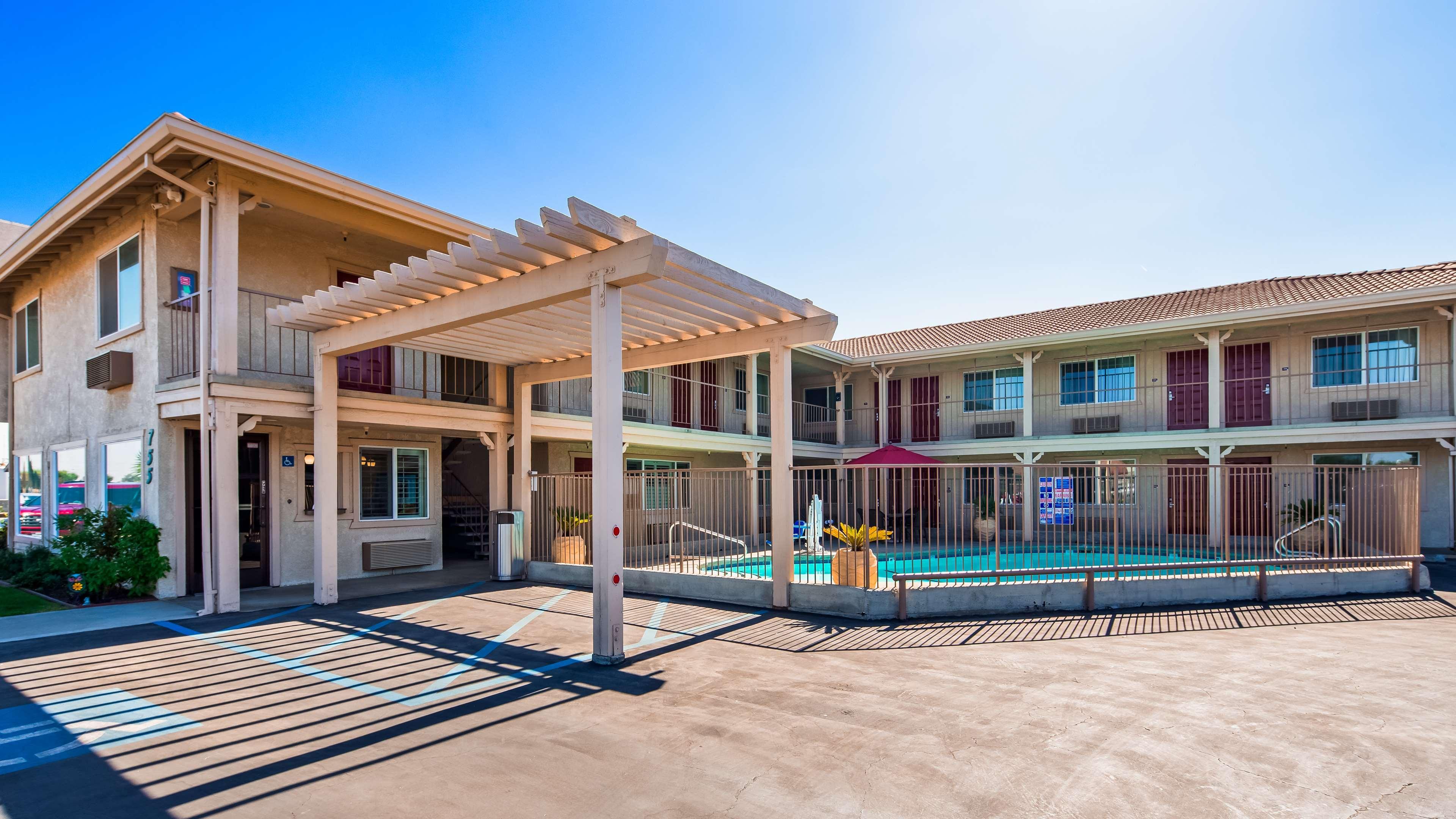 Best Western Hanford Inn Екстер'єр фото