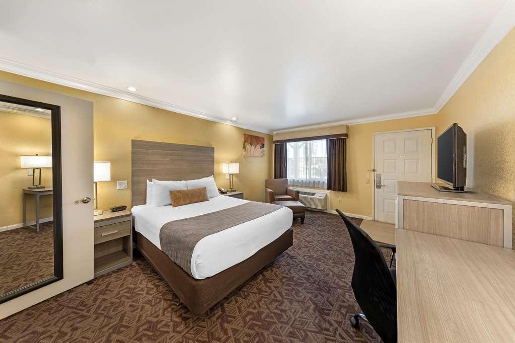 Best Western Hanford Inn Номер фото