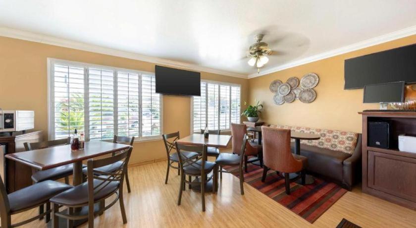 Best Western Hanford Inn Екстер'єр фото